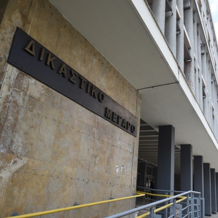 Θεσσαλονίκη: Στη φυλακή ο 44χρονος που προσπάθησε να πνίξει με κορδόνια την σύντροφό του