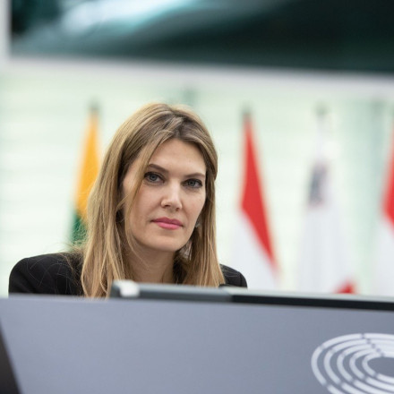 Εύα Καϊλή στην Corriere della Sera: «Αν είχα αναφερθεί σε σημαντικά ονόματα θα είχα επιστρέψει στην κόρη μου, αλλά θα ψευδόμουν»