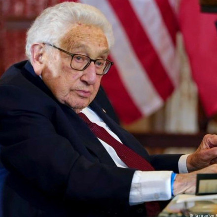 Κίσινγκερ στο Bloomberg: Γιατί ο Πούτιν θυμίζει τον Ντοστογιέφσκι