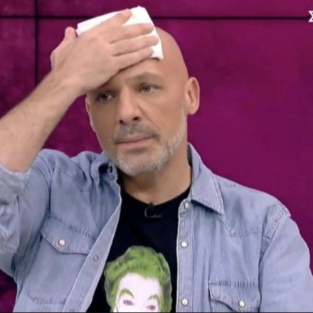 Νίκος Μουτσινάς: Έκανε εισαγωγή στο νοσοκομείο - Εκτός αέρα η εκπομπή του