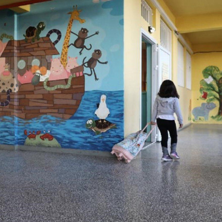 Τελευταίο κουδούνι στα σχολεία - Προτελευταία ημέρα Πανελλαδικών για τους υποψήφιους των ΕΠΑΛ