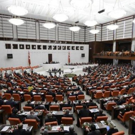 Τουρκία: Ορκίστηκαν τα μέλη της Εθνοσυνέλευσης υπό το βλέμμα Ερντογάν