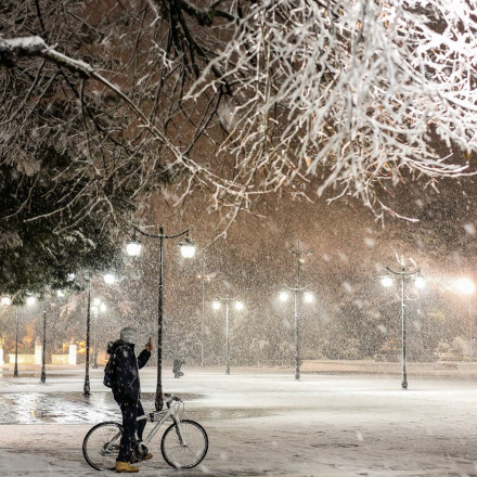 Κορυφώνεται το κύμα κακοκαιρίας - Χιόνια και σε χαμηλά υψόμετρα - Πού θα μείνουν κλειστά τα σχολεία