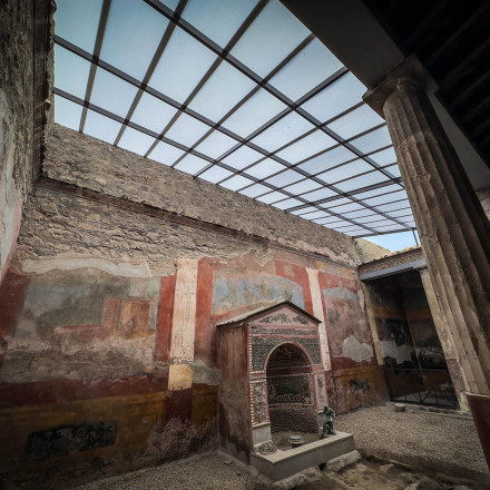 Σπουδαία ανακάλυψη στην Πομπηία: Το μεγαλύτερο λουτρό, πισίνες και θεαματική πολυτέλεια