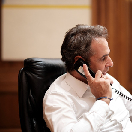 Τηλεφωνική επικοινωνία Μητσοτάκη με τον νέο πρόεδρο του Λιβάνου Ζόζεφ Αούν