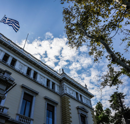 Η Προεδρία της Δημοκρατίας απαντά στον Τσίπρα: Κρίσιμο εθνικό θέμα η συνεδρίαση της 6ης Ιουλίου 2015 Η Προεδρία της Δημοκρατίας απαντά στον Τσίπρα: Κρίσιμο εθνικό θέμα η συνεδρίαση της 6ης Ιουλίου 2015
