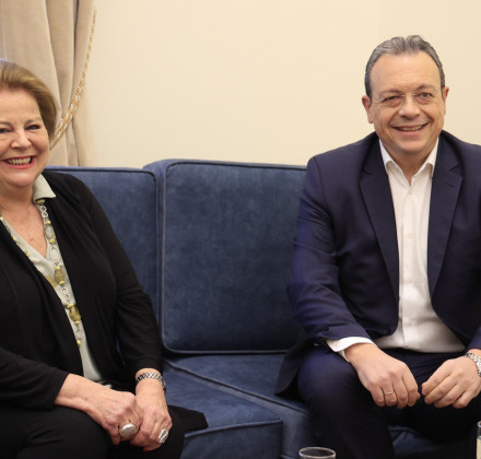 Τετ α τετ Φάμελλου - Παπαϊωάννου: Την ευχαρίστησε για τη στήριξη στην Κατσέλη Τετ α τετ Φάμελλου - Παπαϊωάννου: Την ευχαρίστησε για τη στήριξη στην Κατσέλη