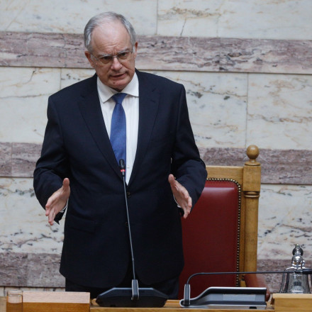 Βουλή: Ανακοινώθηκε η παραίτηση του Κωνσταντίνου Τασούλα