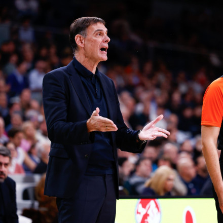 Μπαρτζώκας: «Έχουμε παίκτες με προσωπικότητα, που πληρώνονται για κάνουν τη δουλειά»