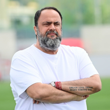 Προχωρημένες επαφές του Μαρινάκη με τη Μάντσεστερ Σίτι για μεταγραφική συμφωνία δεκάδων εκατομμυρίων