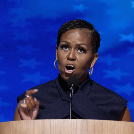 «Άκυρο» ρίχνει η Μισέλ Ομπάμα στην ορκωμοσία Τραμπ