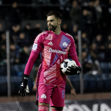 Από το... χάος του Παναθηναϊκού στην «γκάφα» - Ο Ντραγκόφσκι «δώρισε» γκολ στο ντεμπούτο του (vid)