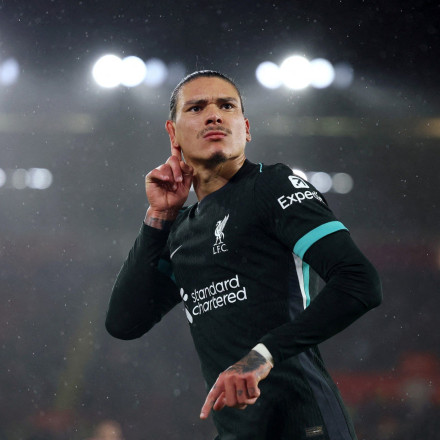 Λίβερπουλ: Ξανά έγκυος η εντυπωσιακή σύντροφος του Ντάργουιν Νούνιες, Λορένα Μάνιας