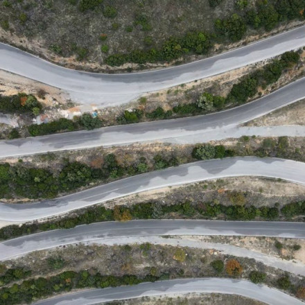 Κολοσούρτης: Ο δρόμος καρμανιόλα της Ελλάδας που οι οδηγοί άναβαν κεράκι πριν τον διασχίσουν