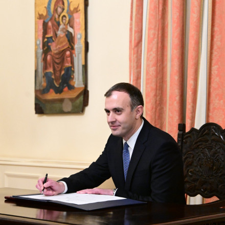 Τάσος Χατζηβασιλείου: Ορκίστηκε υφυπουργός Εξωτερικών