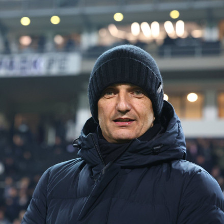 Έπος: Ο Ραζβάν Λουτσέσκου έγινε... τραγούδι (vid)