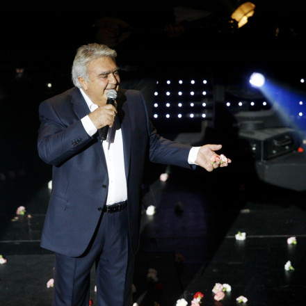 Πασχάλης Τερζής, η επιστροφή: Ακούστε το τραγούδι