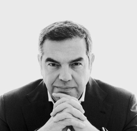 Επτά χρόνια μετά τα μνημόνια: Το φάντασμα Τσίπρα στοιχειώνει ξανά το Μαξίμου Επτά χρόνια μετά τα μνημόνια: Το φάντασμα Τσίπρα στοιχειώνει ξανά το Μαξίμου