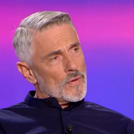 Σταύρος Ζαλμάς: «Όταν έκανα το “Άφρικα” και τον παπά, αν έβαζα υποψηφιότητα θα έβγαινα πρωθυπουργός» Σταύρος Ζαλμάς: «Όταν έκανα το “Άφρικα” και τον παπά, αν έβαζα υποψηφιότητα θα έβγαινα πρωθυπουργός»