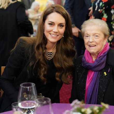 Το κόσμημα που επέλεξε η Κέιτ στην τελετή του Ολοκαυτώματος και ο συναισθηματικός του συμβολισμός