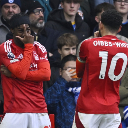 Ούτε ένα, ούτε δύο: Η Νότιγχαμ «ταπείνωσε» τη Μπράιτον με 7-0 παρουσία του Βαγγέλη Μαρινάκη