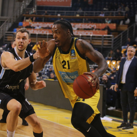 Άρης - Τάουερς Αμβούργου 88-90: «Λύγισαν» στην παράταση οι Θεσσαλονικείς στο ντεμπούτο του Βετούλα