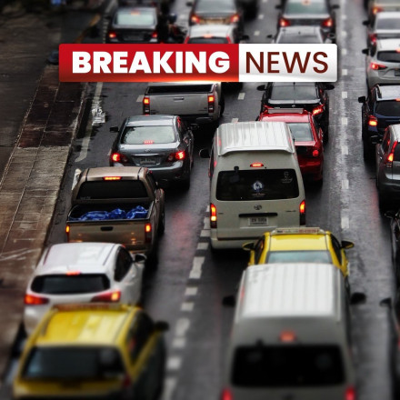 Κίνηση τώρα: Μποτιλιάρισμα στον Κηφισό - ΙΧ αυτοκίνητο έπεσε σε νησίδα