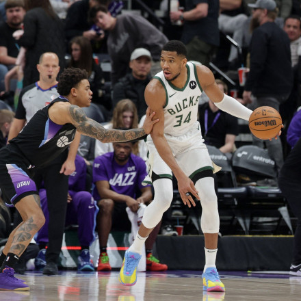 Τζαζ – Μπακς (110-125): «Οδοστρωτήρας» ο Αντετοκούνμπο με 35 πόντους και 18 ριμπάουντ [Vid]