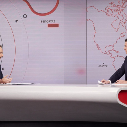 Ομοβροντία ΠΑΣΟΚ - ΣΥΡΙΖΑ κατά Μητσοτάκη: «Άδειασε τον εαυτό του» - «Παραδέχτηκε ότι παραπλάνησε»