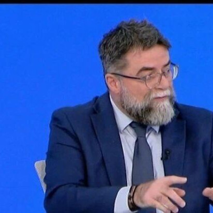 Οικονόμου για Τέμπη: «Τα στοιχεία της δικογραφίας τα συλλέγει ο ανακριτής και όχι το Υπουργείο Μεταφορών»