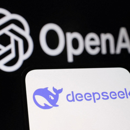 Στην αντεπίθεση το OpenAI κατά του DeepSeek: «Μας έκλεψε την πατέντα»