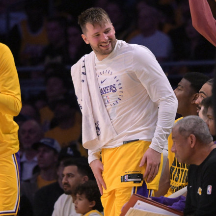 Λούκα Ντόντσιτς: «Ήμουν αγχωμένος πριν από το ματς, ξεχωριστό να παίζεις δίπλα στον ΛεΜπρόν»