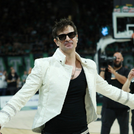 Κυκλοφόρησαν τα «Μηνύματα» του Νίνο λίγο πριν τον γάμο της Χρυσής με τον Νικόλαο