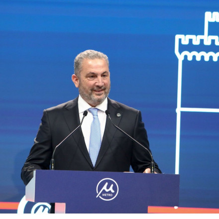 Γιατί ο Αλέξανδρος Εξάρχου δεν βλέπει λύση στις «καραβιές» ξένων εργατών