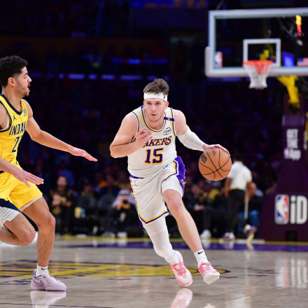 Λέικερς – Πέισερς 124-117: Νίκη χωρίς ΛεΜπρόν και Ντόντσιτς αλλά με τρομερό Ριβς [Vid]