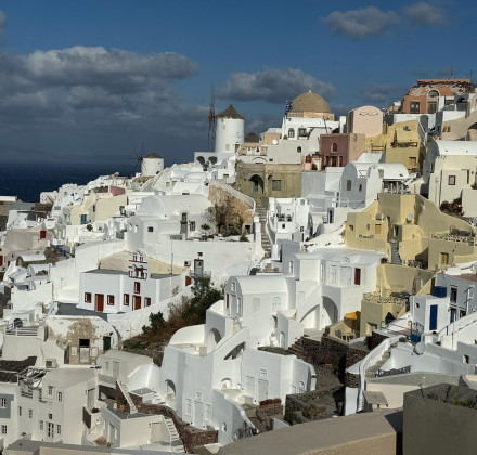 «Καθαρή αισχροκέρδεια» στη Σαντορίνη: Βλέπεις ηλιοβασίλεμα με 5 ευρώ νερό και 20 ευρώ πίτσα... «Καθαρή αισχροκέρδεια» στη Σαντορίνη: Βλέπεις ηλιοβασίλεμα με 5 ευρώ νερό και 20 ευρώ πίτσα...