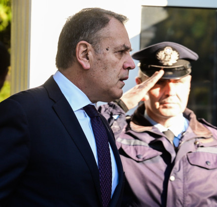 Υπουργείο Μετανάστευσης: Μία «καρατόμηση» με μακριά... ουρά Υπουργείο Μετανάστευσης: Μία «καρατόμηση» με μακριά... ουρά