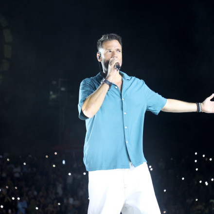 Sold out η νυχτερινή Αθήνα: Τα μεγάλα σχήματα στο ρεβεγιόν της Πρωτοχρονιάς