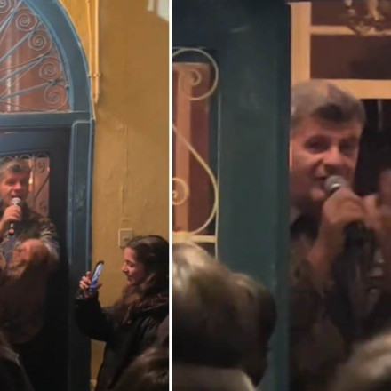 Υπέροχη κίνηση από τον Φοίβο Δεληβοριά: Βγήκε από το μαγαζί και τραγούδησε σε όσους είχαν μείνει έξω