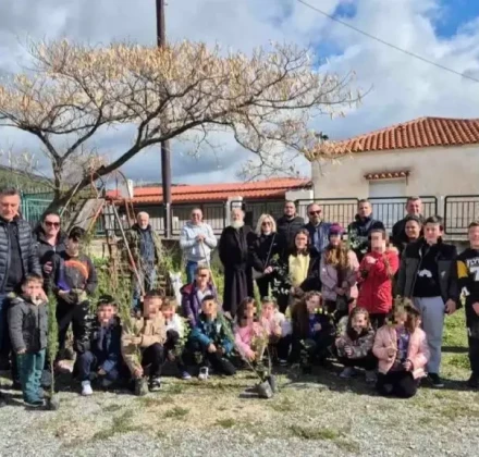 120 νέα δέντρα “ζωντανεύουν” τις Λίμνες Άργους 120 νέα δέντρα “ζωντανεύουν” τις Λίμνες Άργους