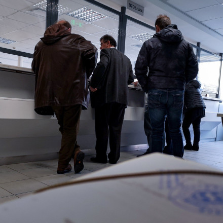Όλα όσα αλλάζουν σε φόρο-πρόστιμα, τεκμήρια, μετρητά και κρυπτονομίσματα