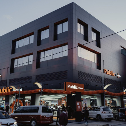 Επενδύσεις & ανάπτυξη για τα Public με δύο νέα μεγάλα καταστήματα σε Ίλιον και Ηράκλειο Κρήτης