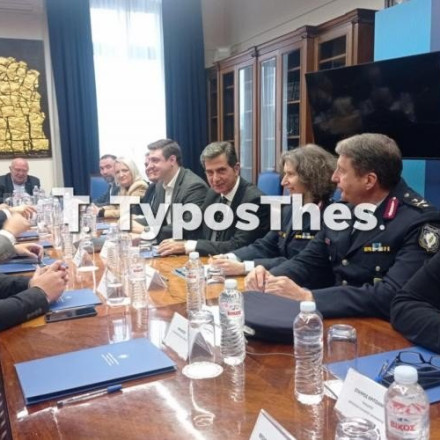 Θεσσαλονίκη: Προϊόντα «μαϊμού» στην Τσιμισκή, λαθραία δίπλα στο Τμήμα