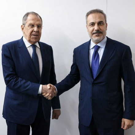 Διπλωματικός αναβρασμός στην Άγκυρα με φόντο το Ουκρανικό - Eπίσκεψη Λαβρόφ στην Τουρκία