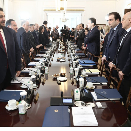 Ανασχηματισμός: Το τελευταίο - για κάποιους - υπουργικό και ο ενοχλητικός υπουργός
