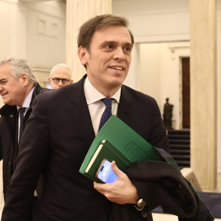 Μάντζος για το επεισόδιο στη Βουλή: «Πράγματι υπήρξε μία πολύ έντονη διαφωνία με συνεργάτιδα»