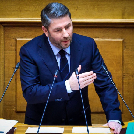 Ανδρουλάκης: «Την Τετάρτη καταθέτουμε πρόταση δυσπιστίας - Χρυσός χορηγός της ΝΔ, ο ΣΥΡΙΖΑ»