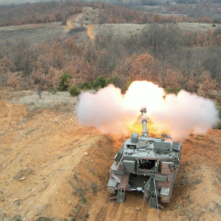 Κομισιόν: Τον Ιούνιο οι απαντήσεις για την ενεργοποίηση της ρήτρας διαφυγής για τα εξοπλιστικά