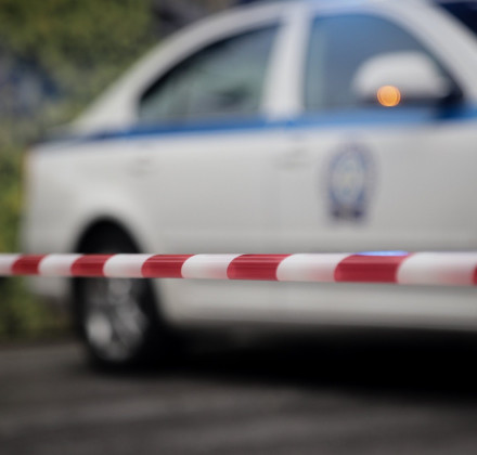 Θρίλερ στα Τρίκαλα: Μάνα και γιος βρέθηκαν νεκροί μέσα στο σπίτι τους - Τα σενάρια που εξετάζονται Θρίλερ στα Τρίκαλα: Μάνα και γιος βρέθηκαν νεκροί μέσα στο σπίτι τους - Τα σενάρια που εξετάζονται