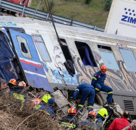 Πολιτική αντιπαράθεση για το πόρισμα των Τεμπών: «Λασπολογίες» - «Να απολογηθούν αμέσως»